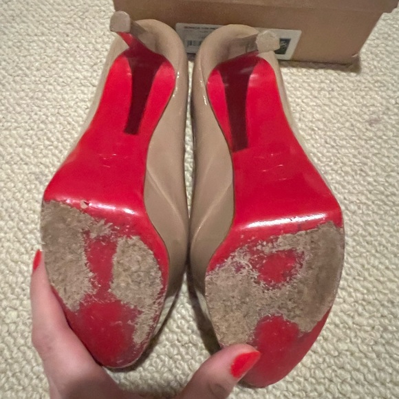 Louboutin Bianca - Picture 2 of 6